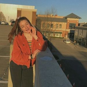 Meet your Posher, Theodora